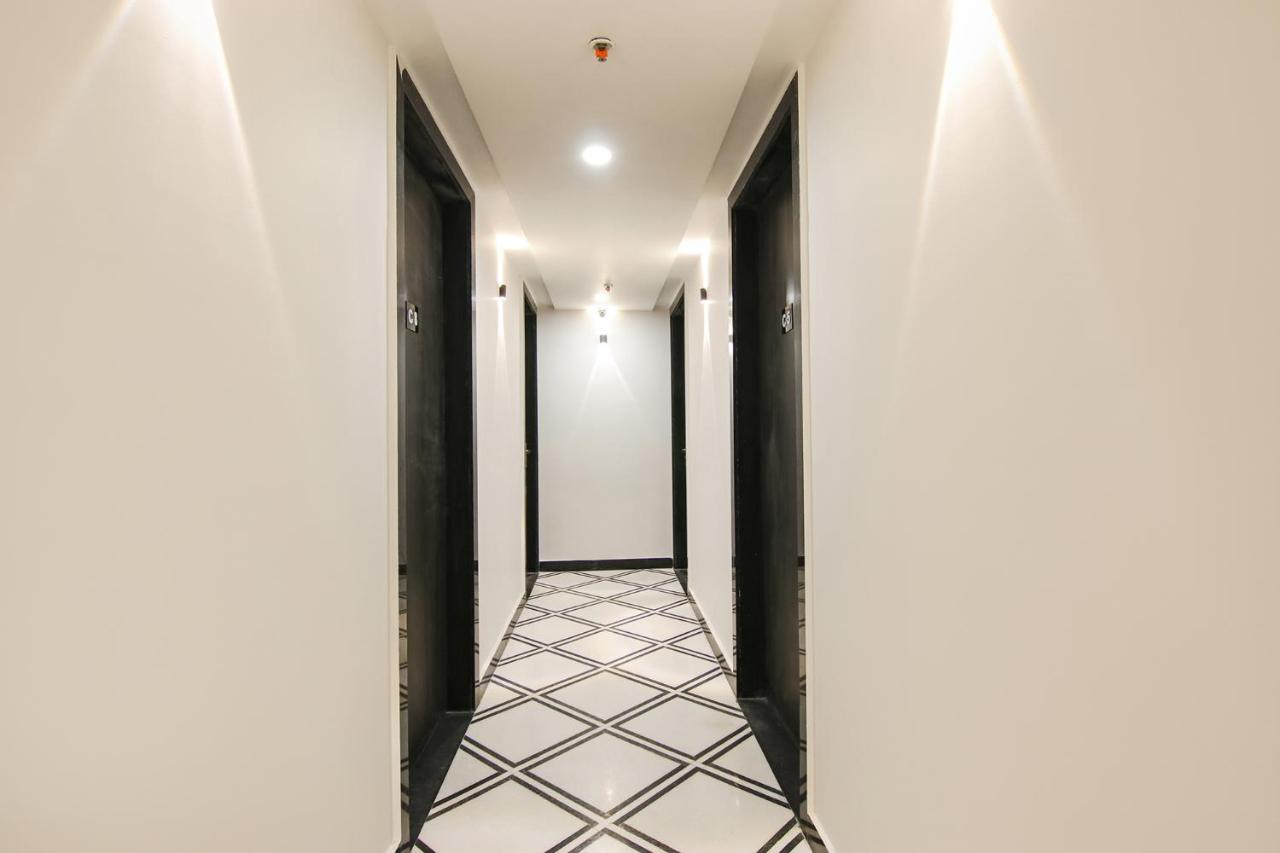 Fabhotel Greysky Nuova Delhi Esterno foto