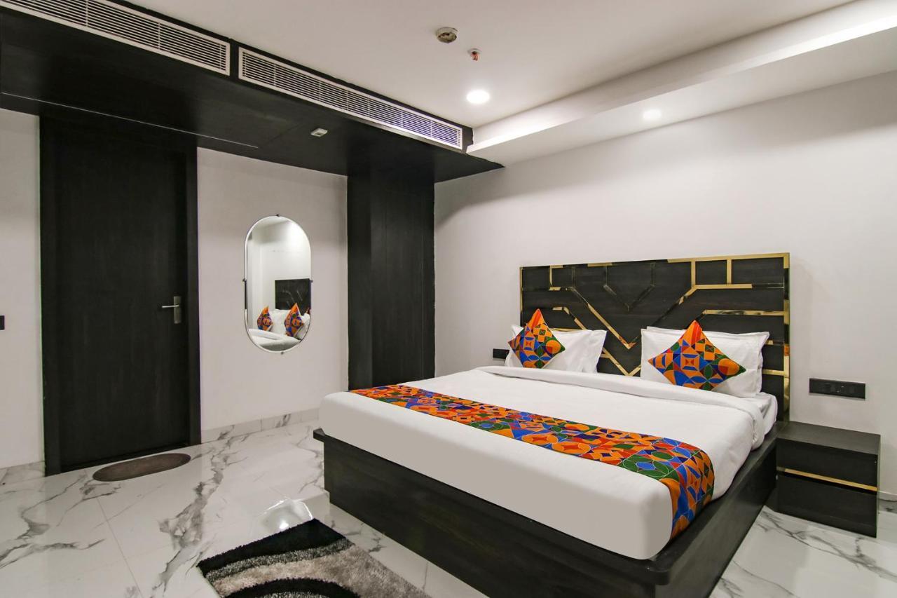 Fabhotel Greysky Nuova Delhi Esterno foto