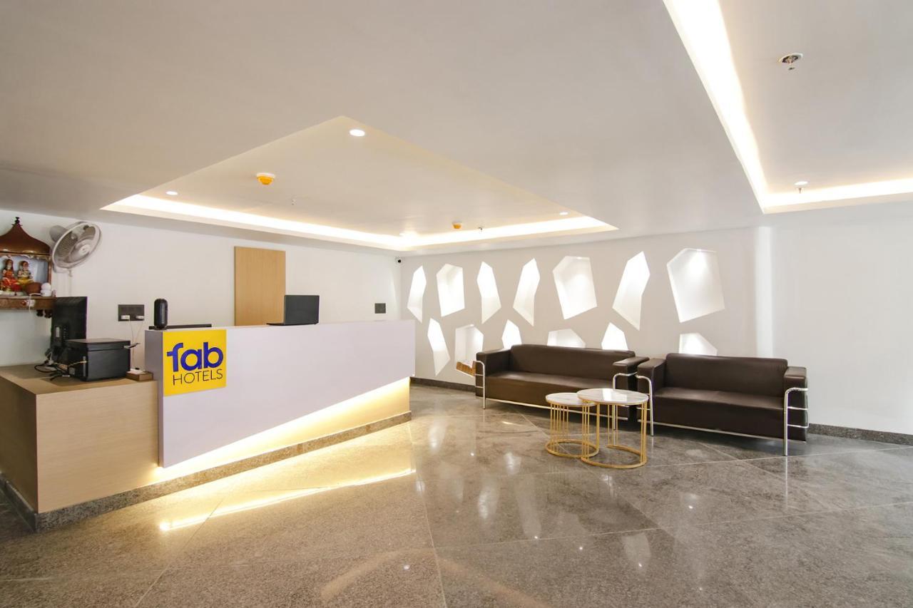 Fabhotel Greysky Nuova Delhi Esterno foto